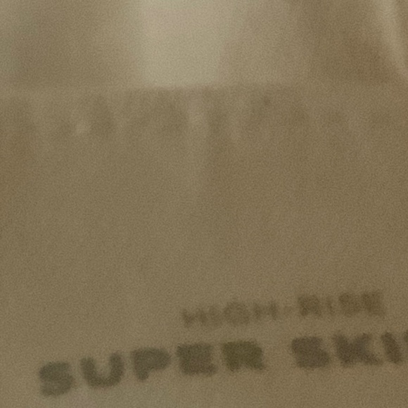 Old Navy jeans - Picture 5 of 5